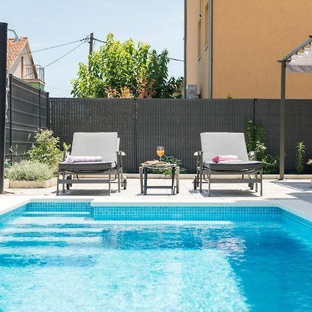 Appartamento New, Private Heated Swimming Pool, Free Parking, Trogir Centar Esterno foto